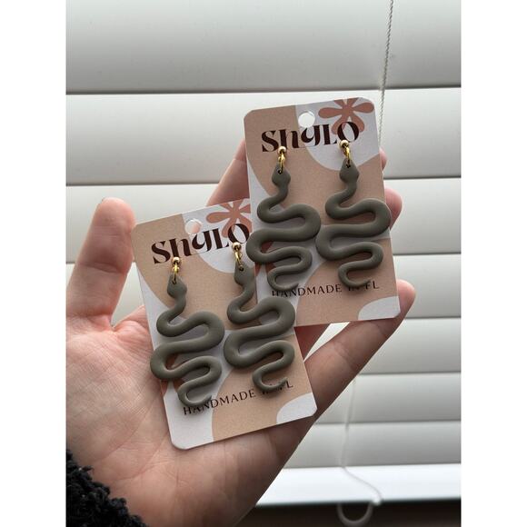 Shylo Snake Earrings - Green - Picture 1 of 1